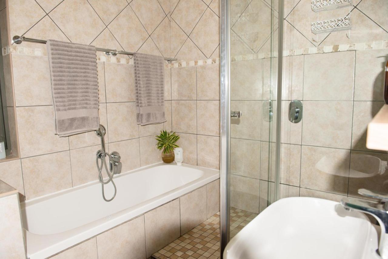 Paradise Self-Catering Units خليج جيفري المظهر الخارجي الصورة